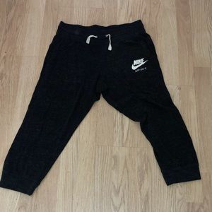 Nike Capri Joggers